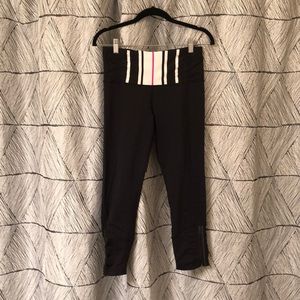 Lululemon 3/4 leggings with zippers - size 8
